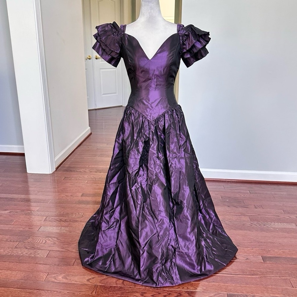 House of Bianchi Boston Purple Iridescent Fit & Flare Puffy Sleeve Gown Dress
